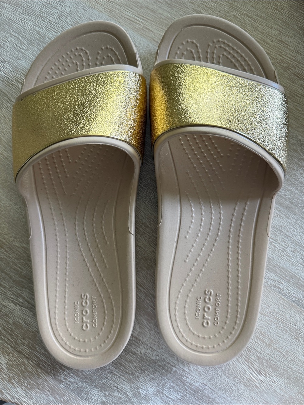 CROCS Women’s Gold and Beige Slide Sandals 7